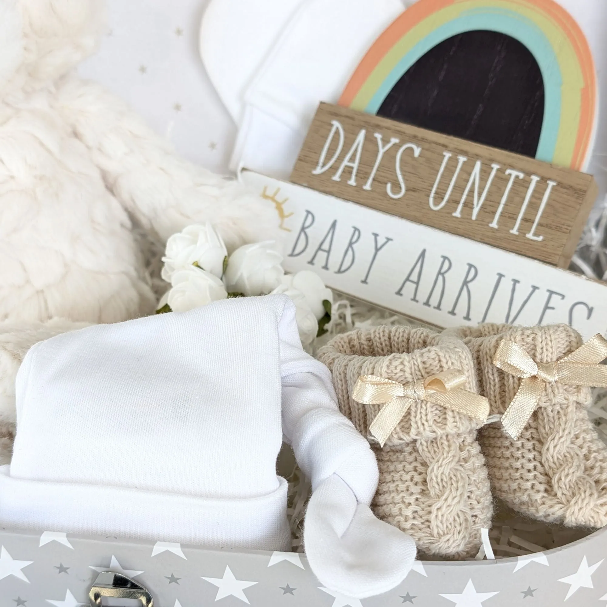 Baby Shower Gifts Hamper Days Until Baby Arrives Neutral Theme