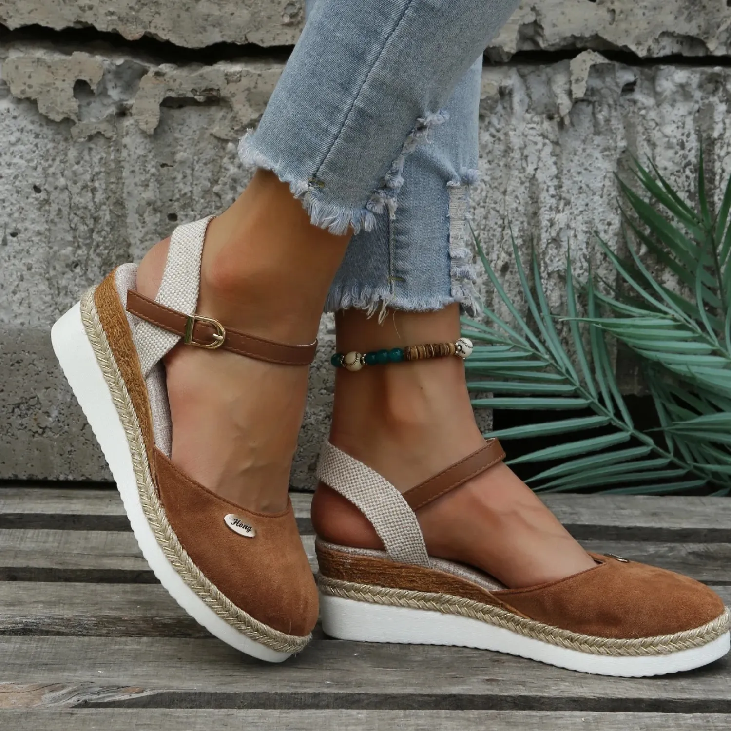 Cressida - Trendy Sandals