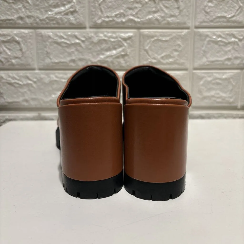 Emon Mule Clogs