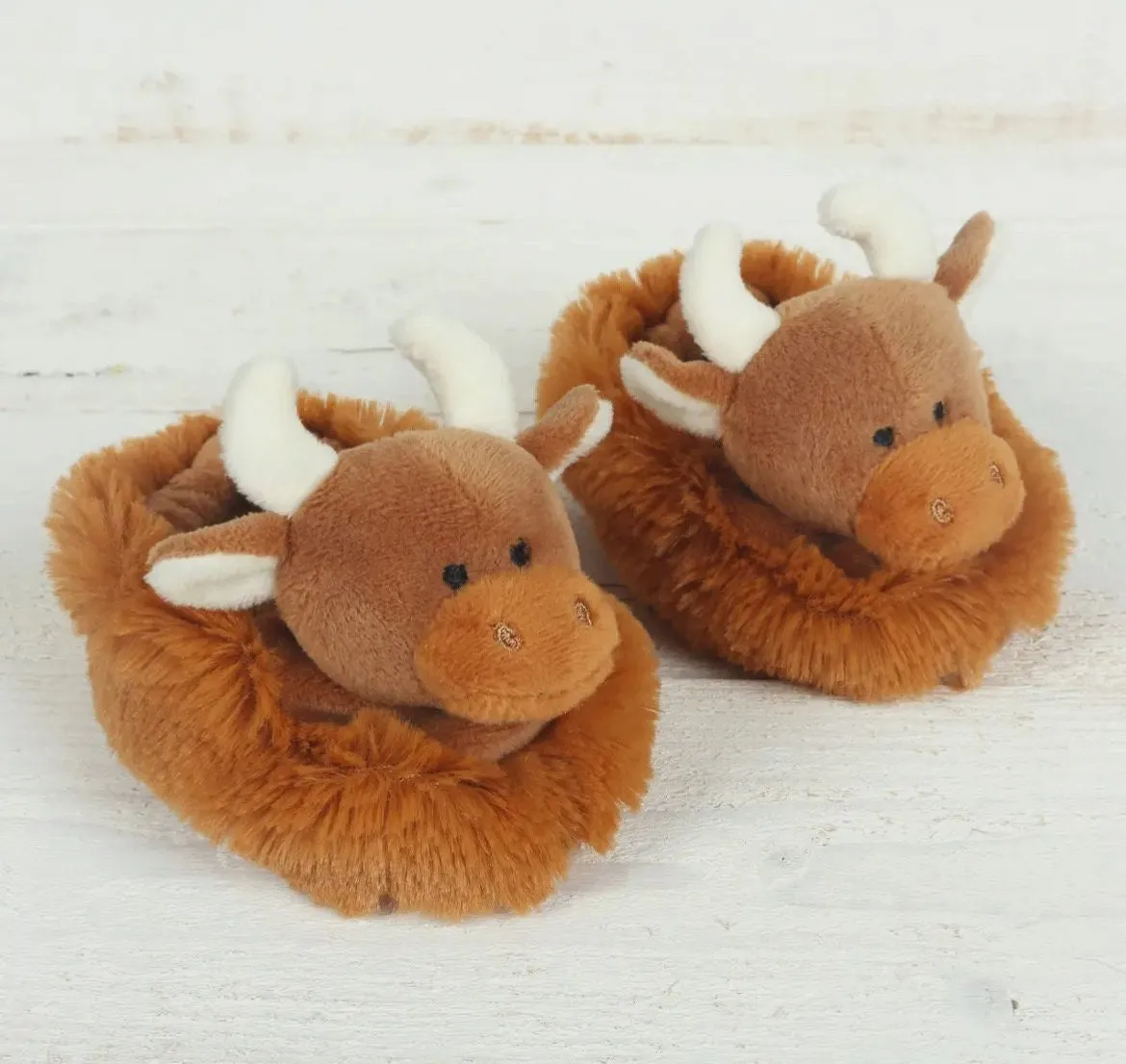 Highland Cow Baby Soft Slippers, Gift for New Born Baby, Baby Shower Gift, Cow Animal Lovers Gift, Baby Birthday Gift, Gift for Mum to Be