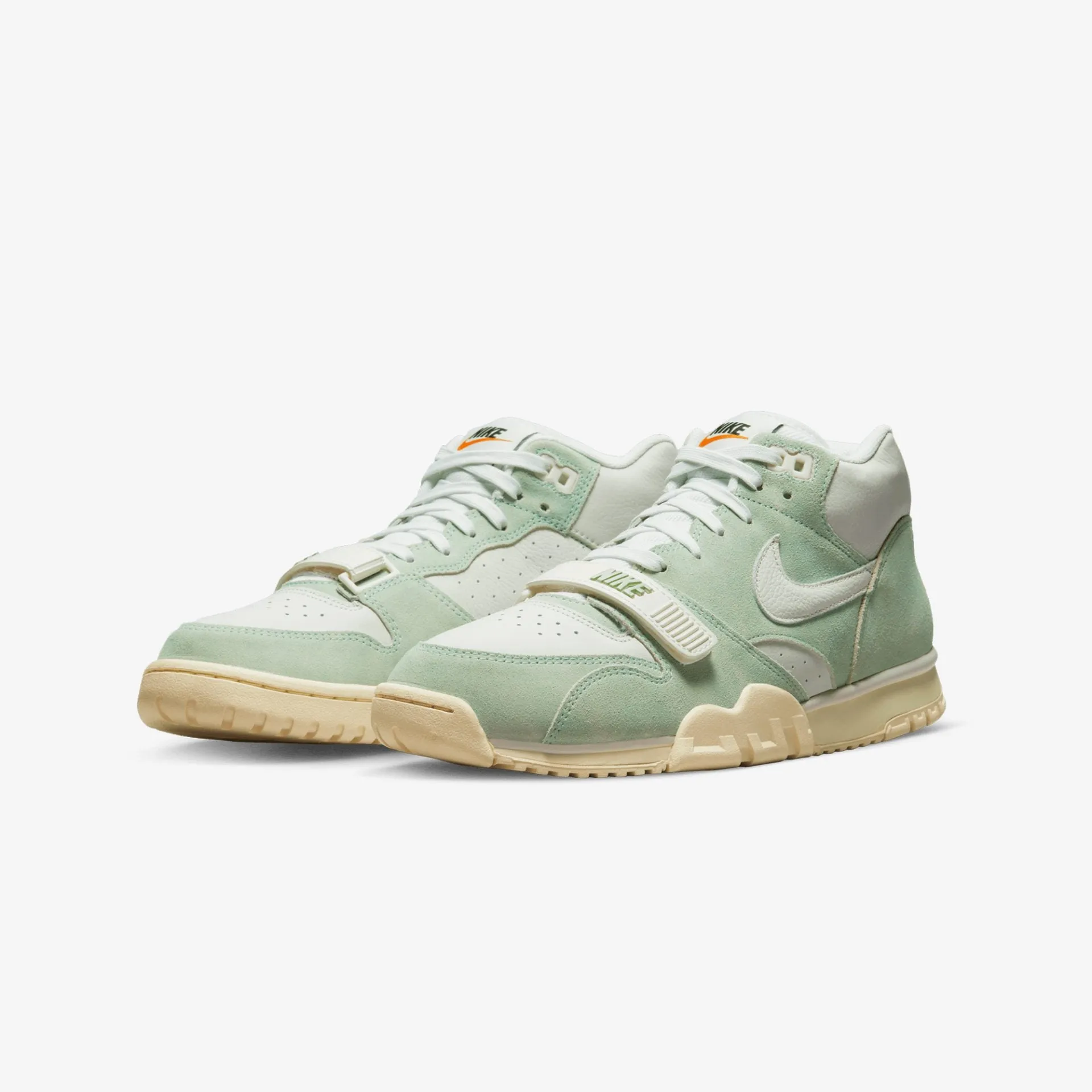 Nike | AIR TRAINER 1  { ENAMEL GREEN