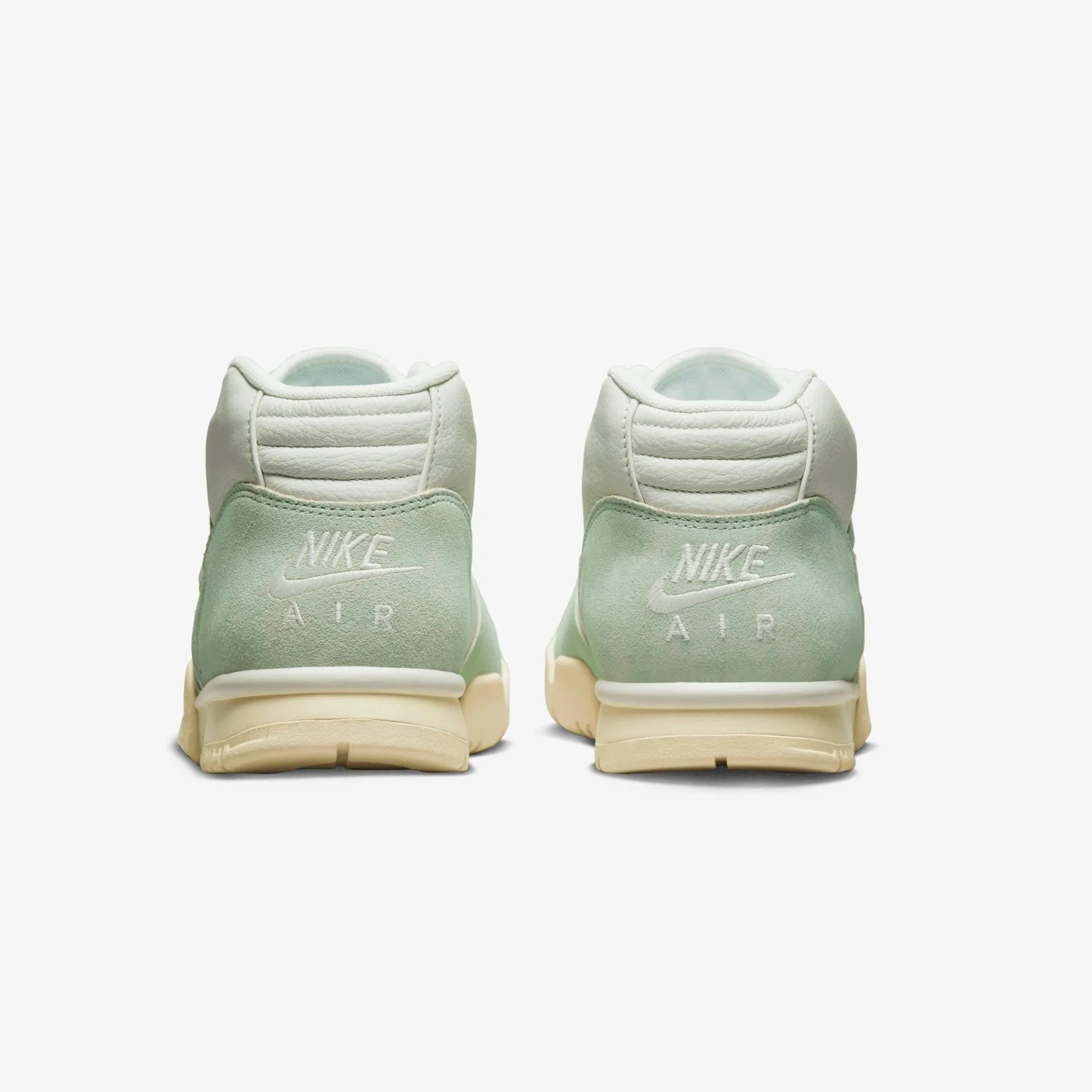 Nike | AIR TRAINER 1  { ENAMEL GREEN