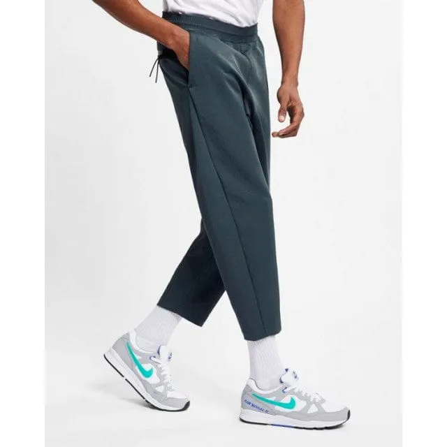 Nike Men&#39;s Lifestyle Ar1562-427 Crop Woven Pants Grey