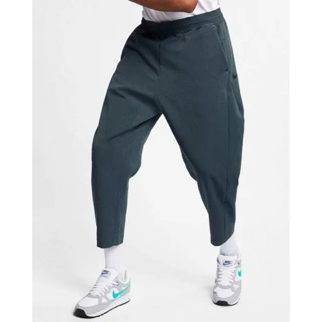 Nike Men&#39;s Lifestyle Ar1562-427 Crop Woven Pants Grey