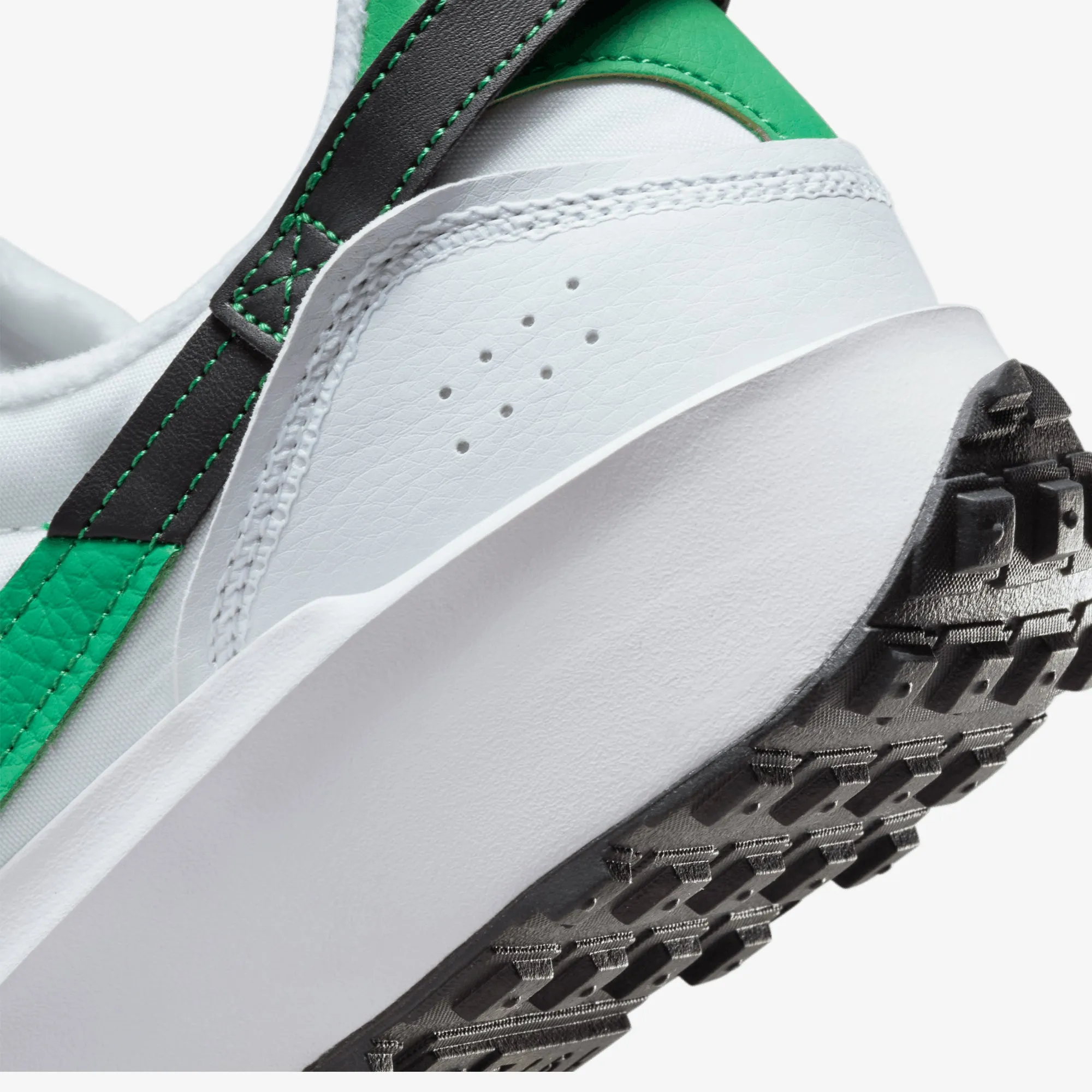 Nike | WAFFLE DEBUT  { WHITE/STADIUM GREEN-BLACK-WHITE