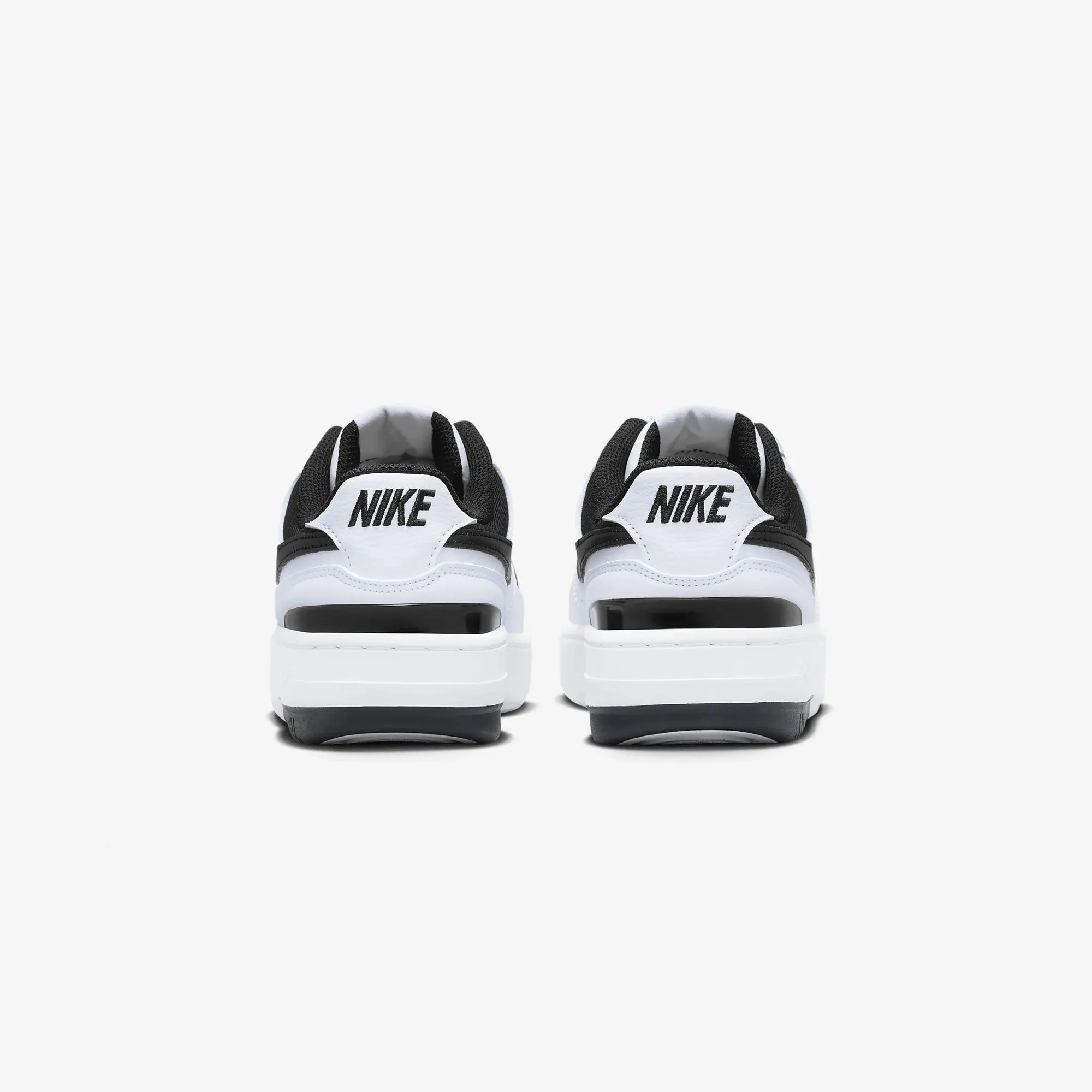 NIKE | WMN'S GAMMA FORCE { WHITE/BLACK-SUMMIT WHITE-IRON GREY