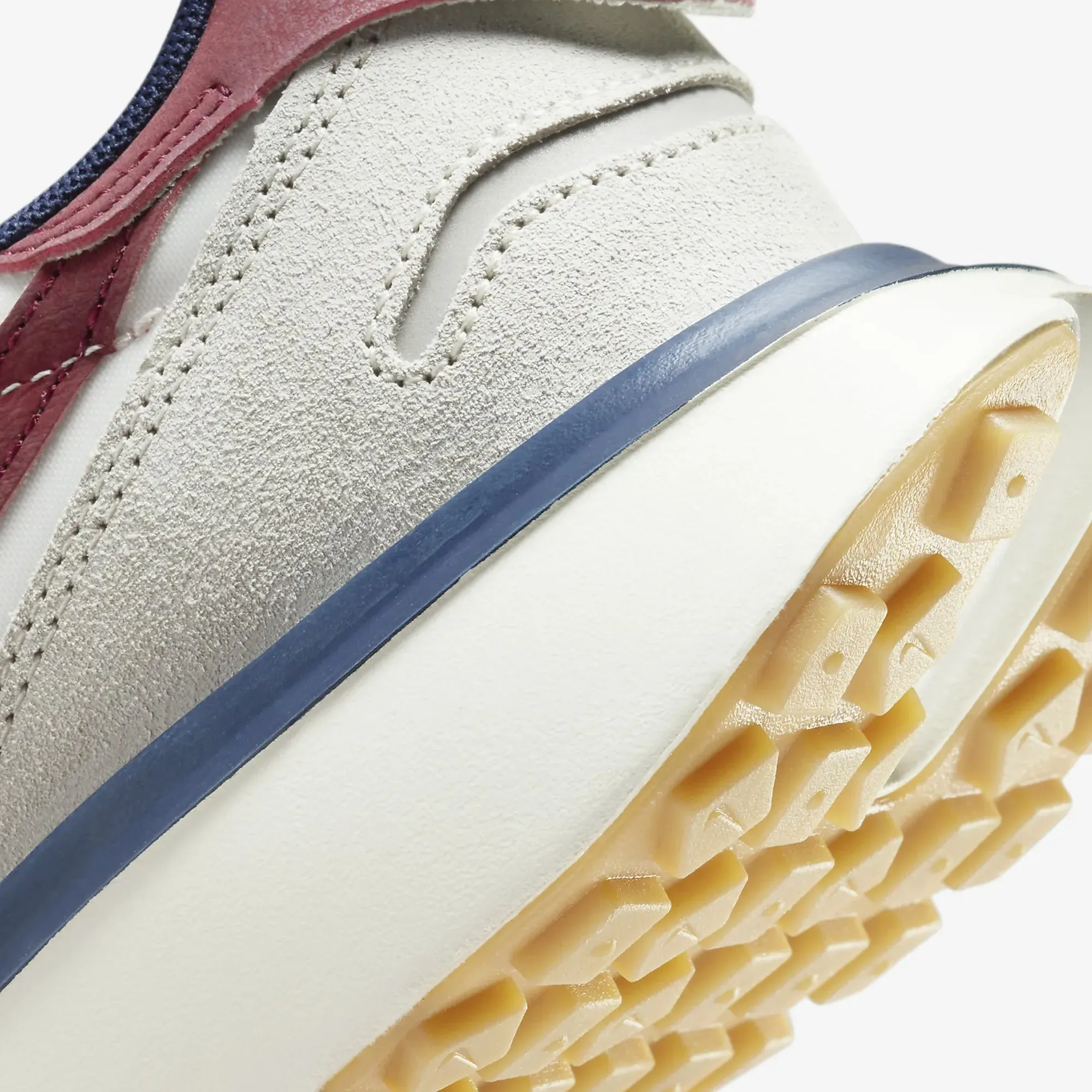 Nike | WMN'S PHOENIX WAFFLE  { LIGHT BONE/TEAM RED-SAIL-MIDNIGHT NAVY