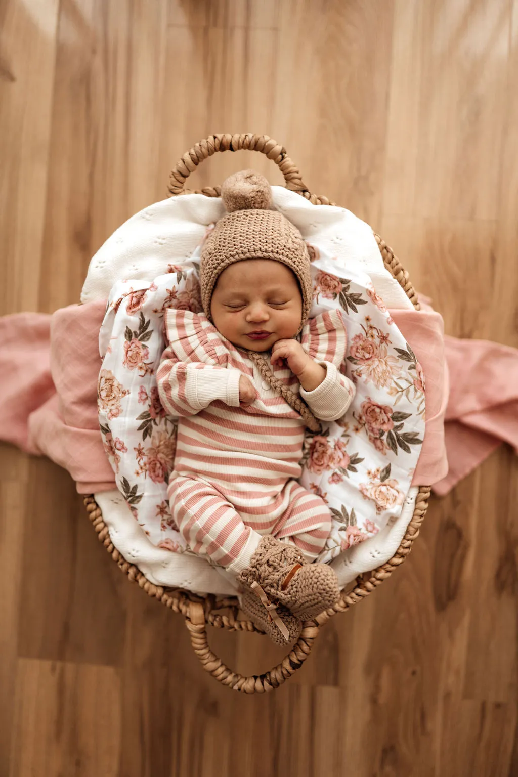 Snuggle Hunny Merino Wool Bonnet & Booties Set - Fawn