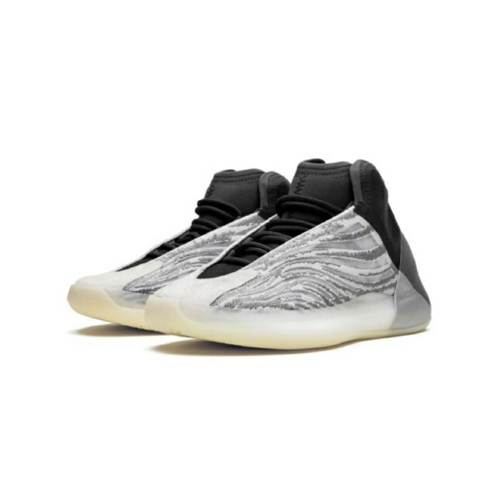 Yeezy QNTM Lifestyle Model (Kids) by adidas